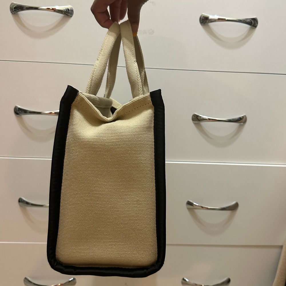 Marc Jacob’s Jacquard Medium Tote - Picture 3 of 6